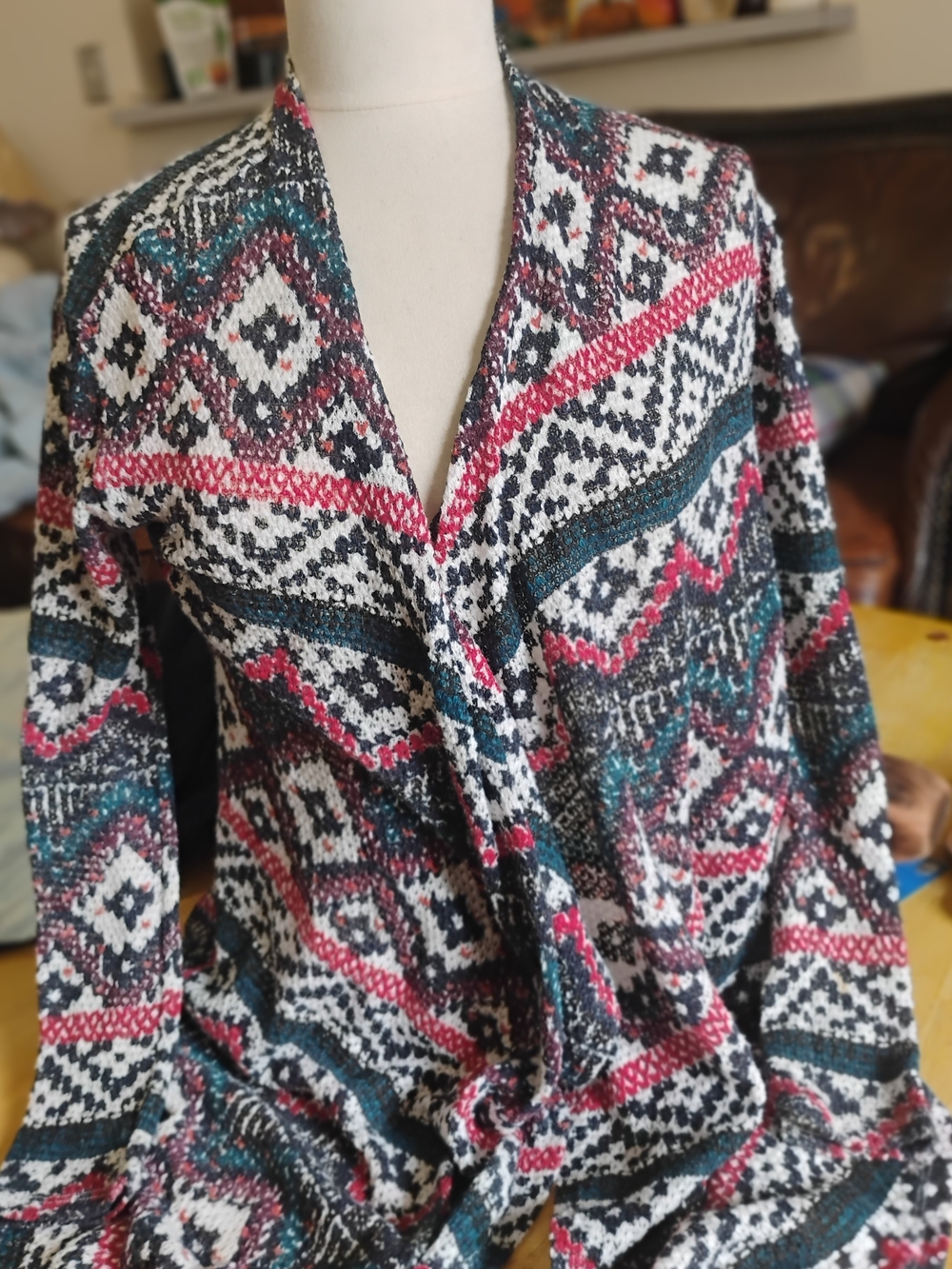 Xhilaration Open-Front Geometric Cardigan in Pink, Teal, Black, White